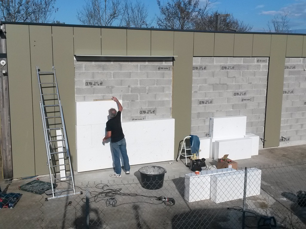 E2V BEF install ETICs sm